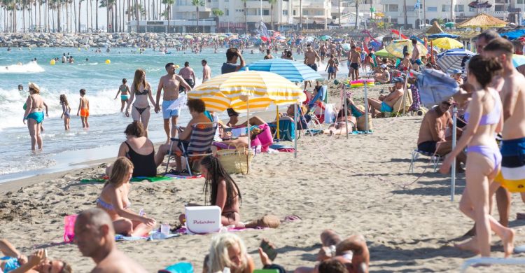 Tory revolt over travel rules as Boris Johnson pressed to drop ‘amber watchlist’ plan
